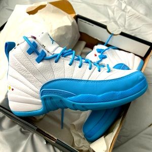 Youth Jordan 12  youth size 6 will fit womens size 7.5